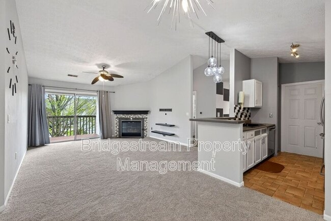 Building Photo - 6591 Brigham Sq