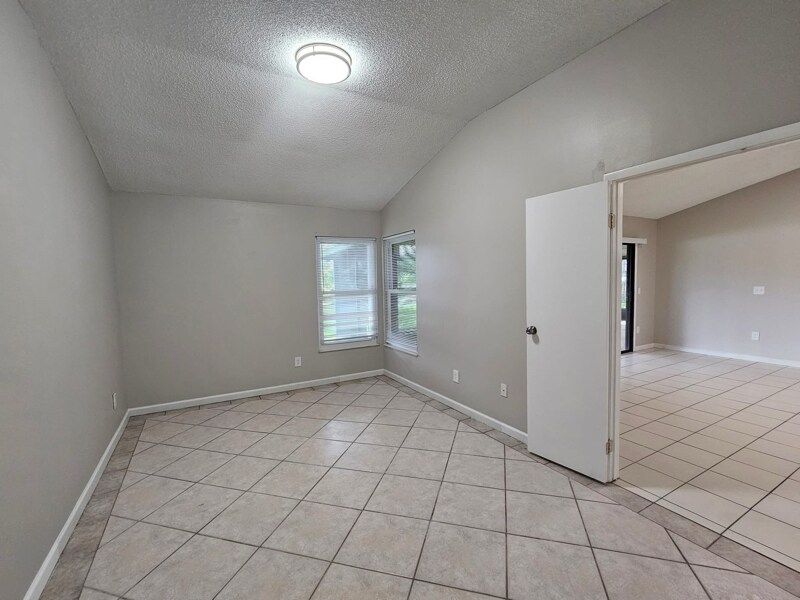 Building Photo - 10148 Pink Carnation Ct