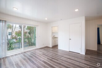 Interior Photo - 1634 Milvia