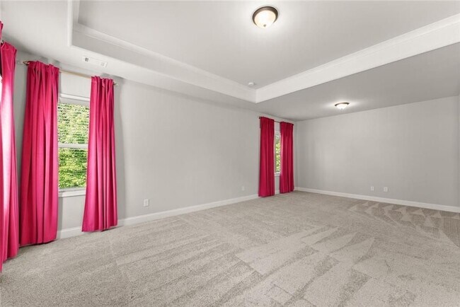 Building Photo - 4656 Silver Oak Dr SW