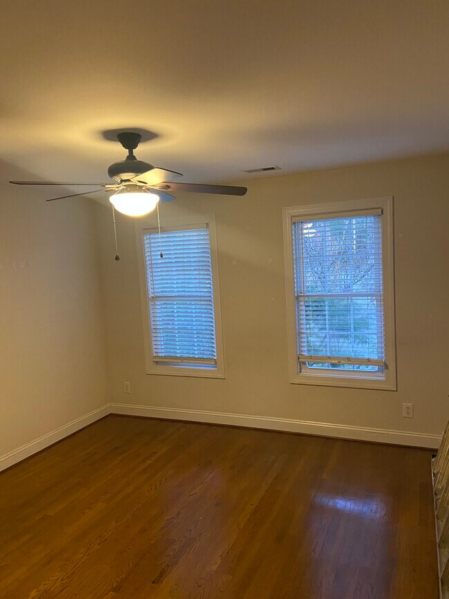 Building Photo - 100 Beacon Hill Pl