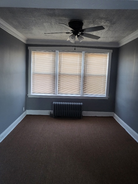 Building Photo - 8936 S Ashland Ave