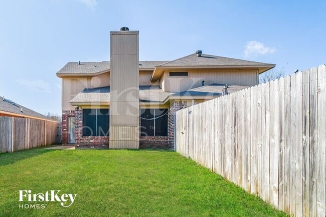 Building Photo - 3934 Cochise Dr