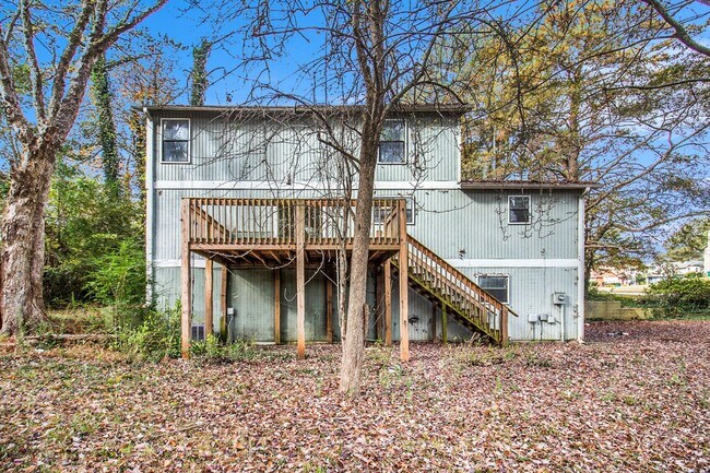 Building Photo - 4 Bedroom 2.5 Bath Home