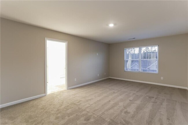 Building Photo - 143 Cool Creek Ct