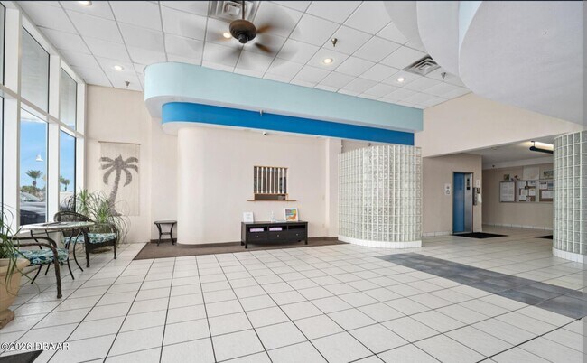 Building Photo - 800 N Atlantic Ave