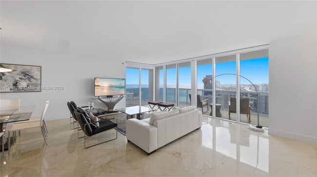 Building Photo - 1850 S Ocean Dr