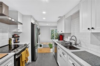 Building Photo - 85 Ivy Trail NE