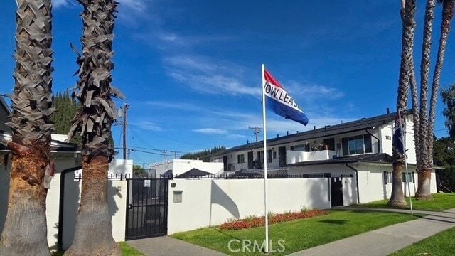 Building Photo - 1803 W Sumac Ln