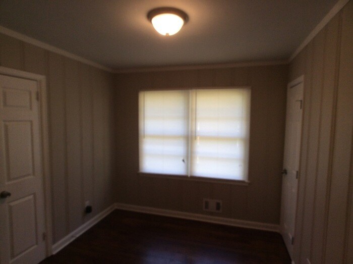 Building Photo - 2892 Horse Shoe Dr