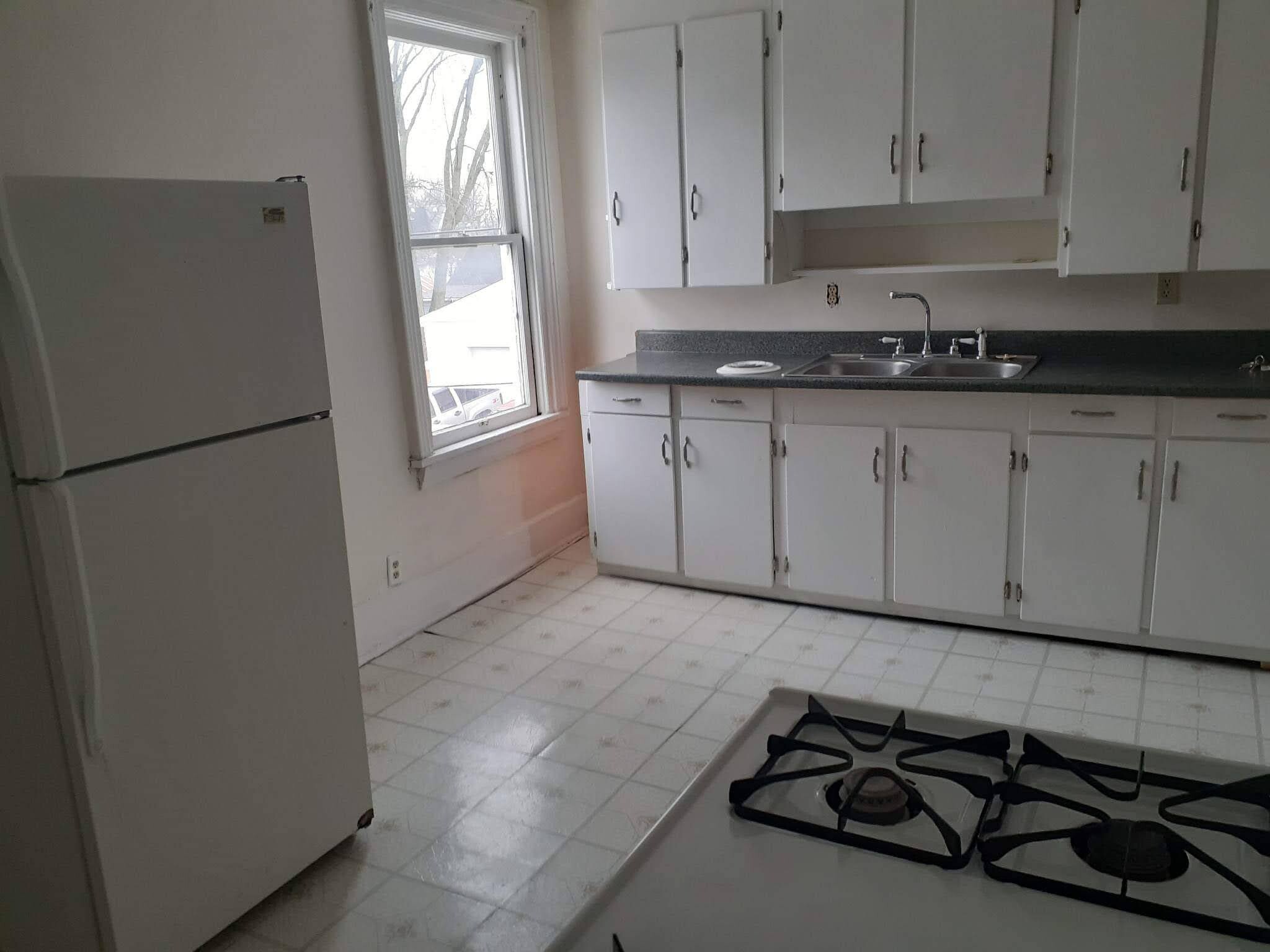 Building Photo - 51 Columbia St