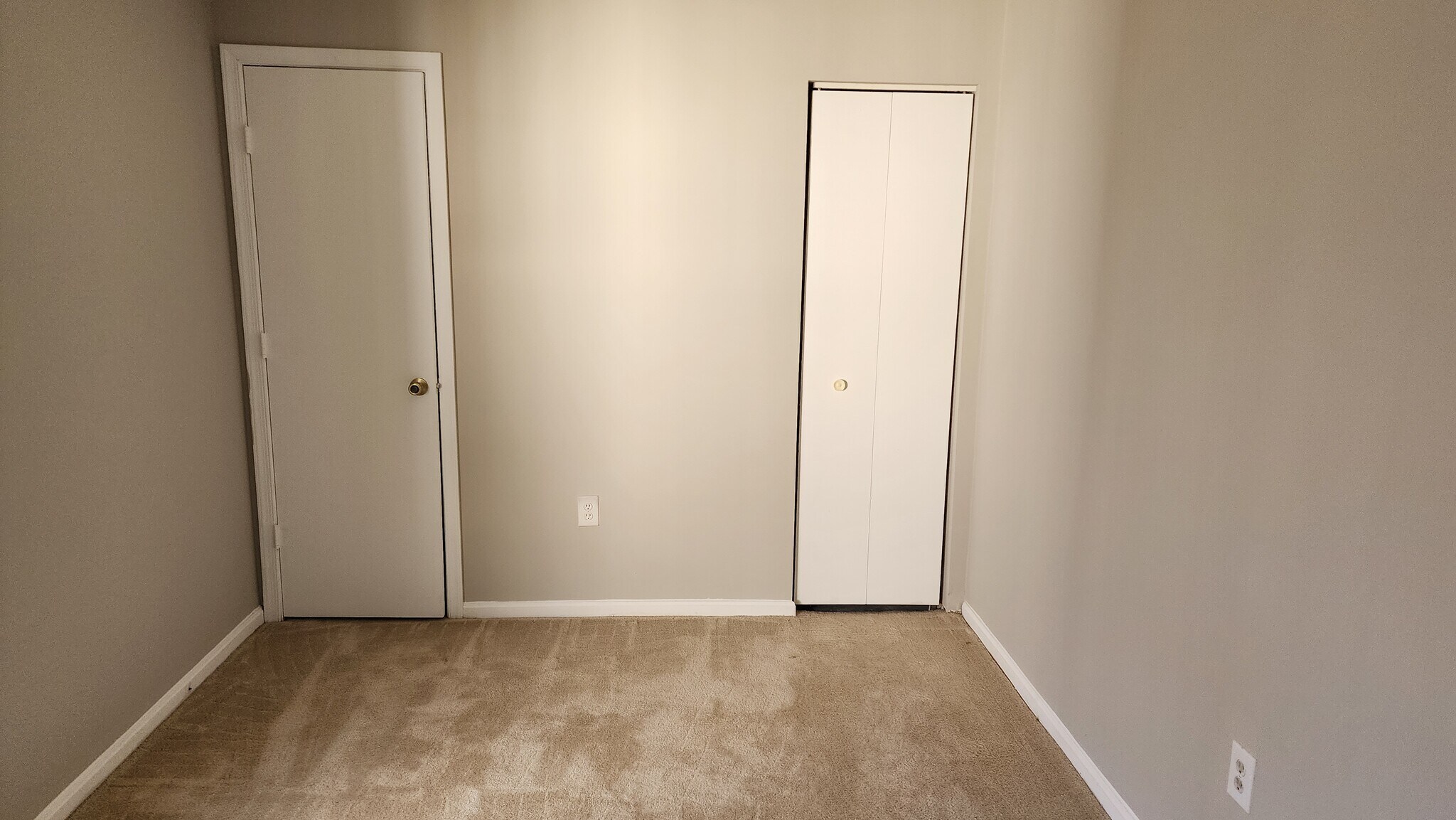 Building Photo - 134 Azalea Ct