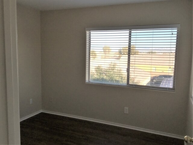 Building Photo - 3469 Chelsea Grove St