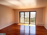 Building Photo - 606 Cooper Landing Rd