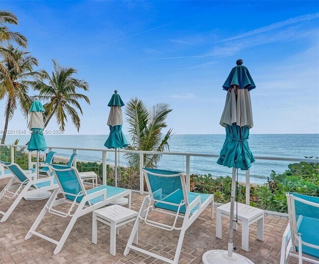 Building Photo - 3140 S Ocean Dr