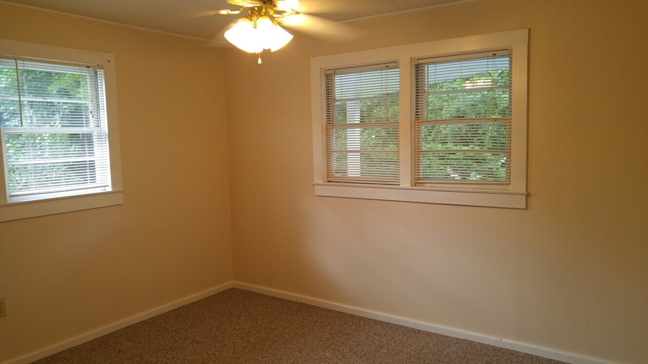 Building Photo - 52 Nannys Ln