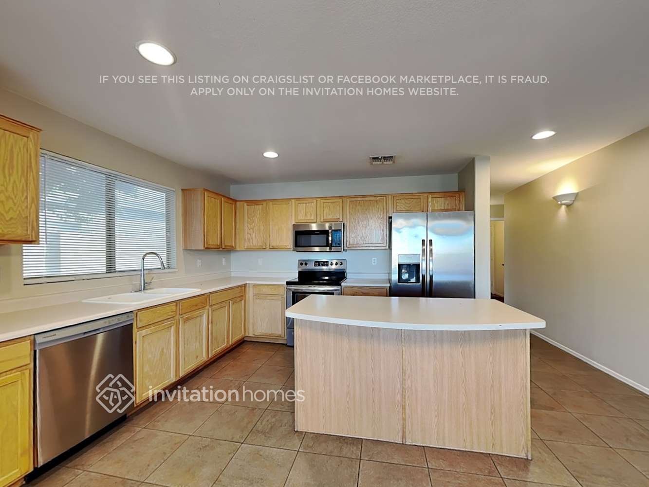 Building Photo - 3544 N Tirol Cir