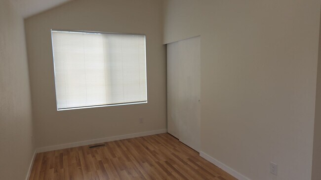 Building Photo - 10242 Ashley Cir NW