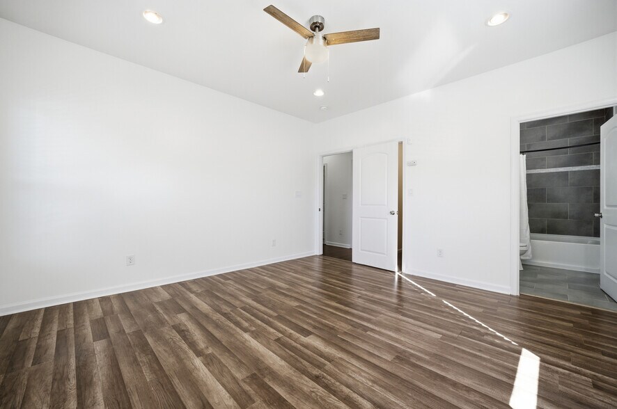 Building Photo - 16 Bagley St