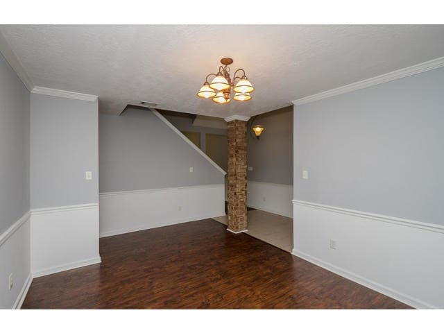 Building Photo - 7641 Pleasantville Way