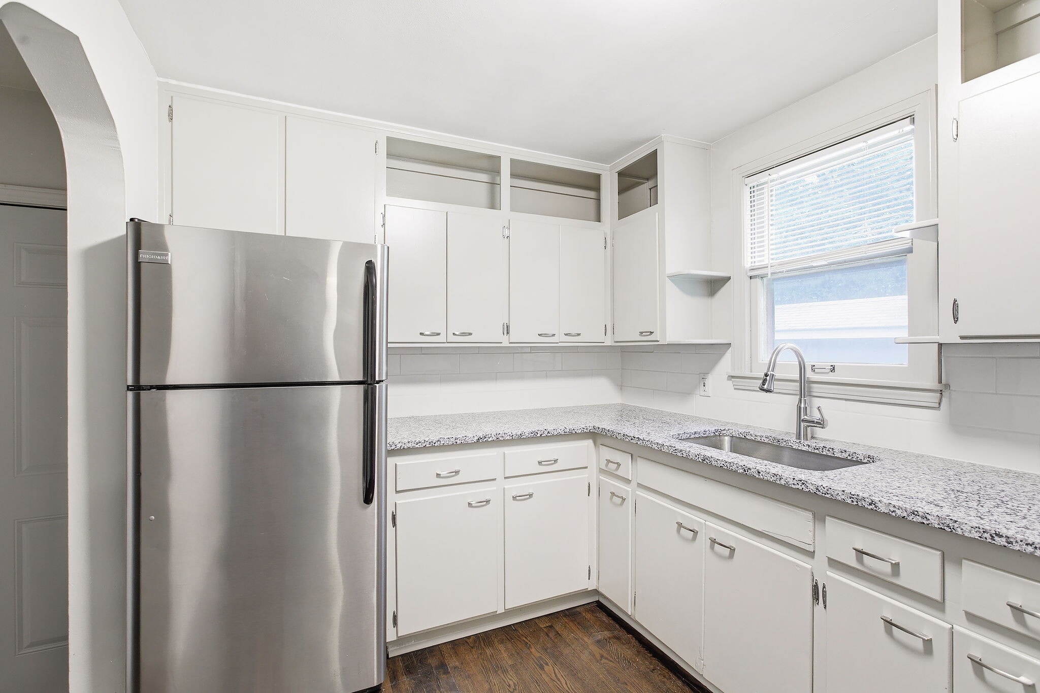 Kitchen - 7231 Forest Ave