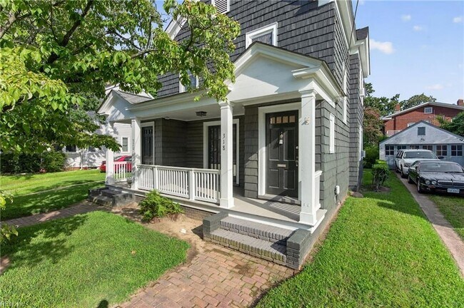 Building Photo - 318 61st St