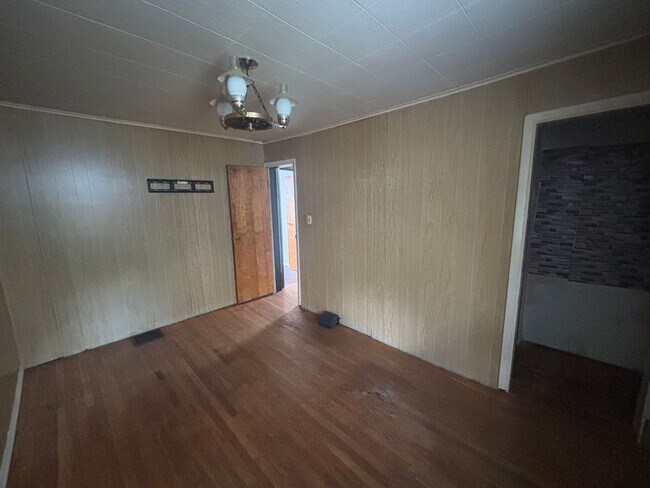 Building Photo - Spring Into Homeownership This May! Lease-to-Own Home Opportunity – This is NOT a Typical Rental!