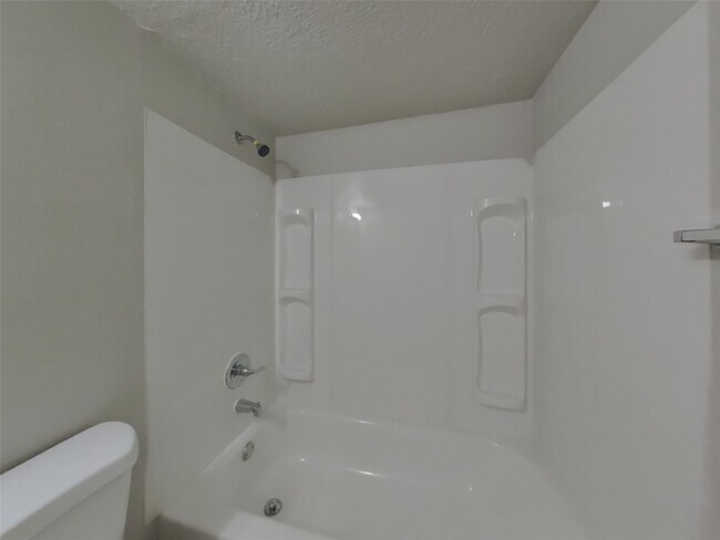 Building Photo - 20203 Fox Haven Ln