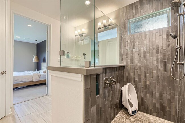 Building Photo - 1209 Brasano Pl