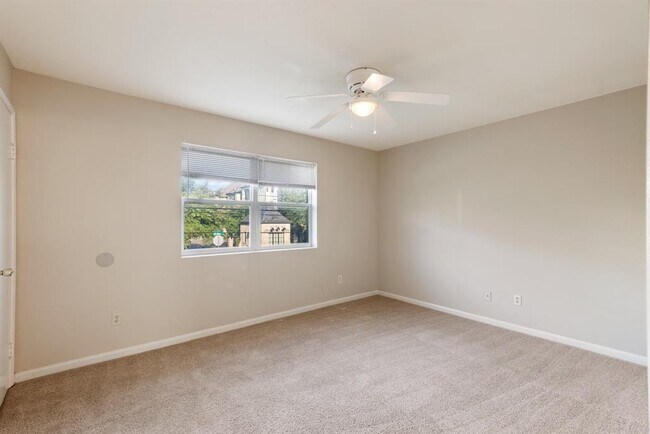 Building Photo - 1701 Upland Dr
