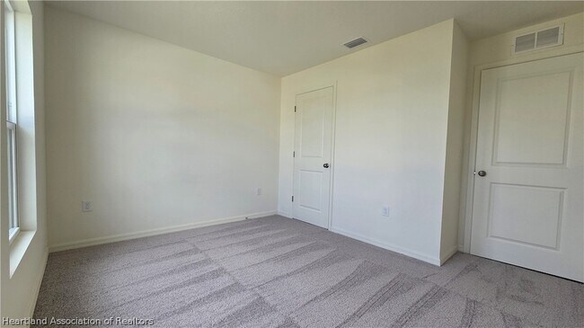 Building Photo - 1260 Stone Ridge Cir