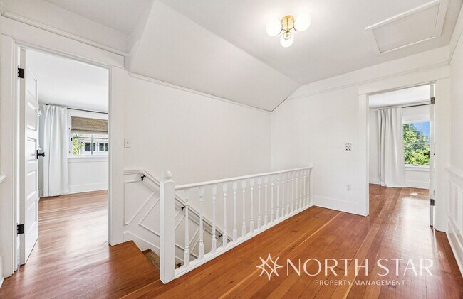 Building Photo - Charming Broadmoor Historic Farmhouse on a...