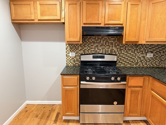 Building Photo - 282 Sioux Dr