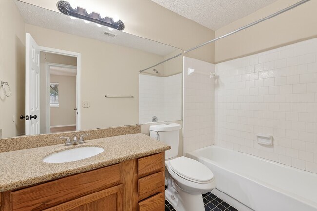 Building Photo - 13514 Clayton Hill Dr