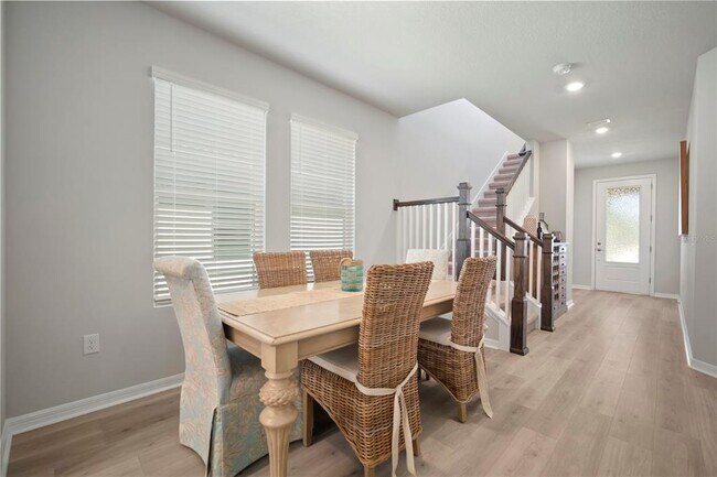 Building Photo - 5636 Silver Sun Dr