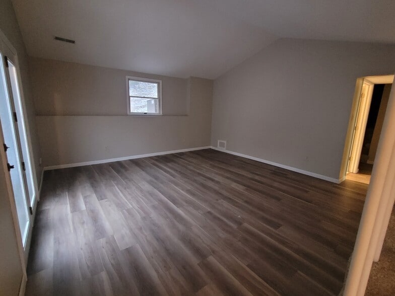 Building Photo - 2207 Weathered Rock Rd