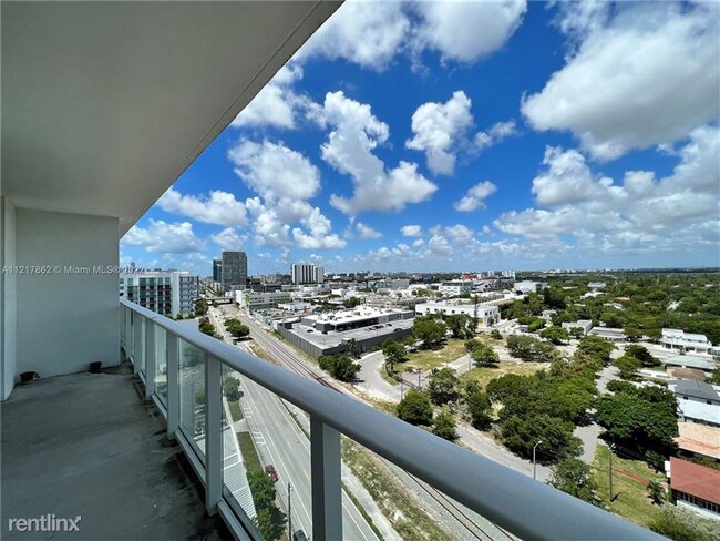 Building Photo - 4250 Biscayne Blvd