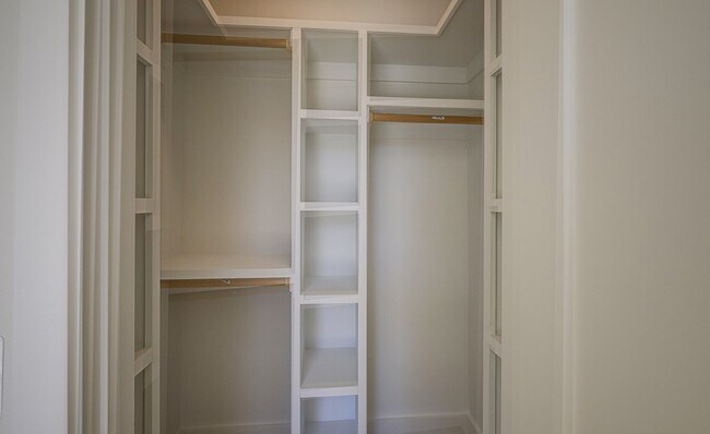 Building Photo - Modern Sophistication in NW/Friendship Heights - BRAND NEW 2BR/2BA w/ Private Parking