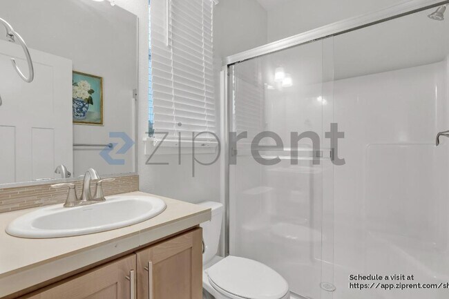 Building Photo - 30985 NW Brooking St