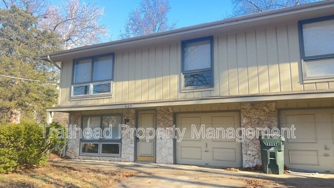 Building Photo - 6109 N Broadway