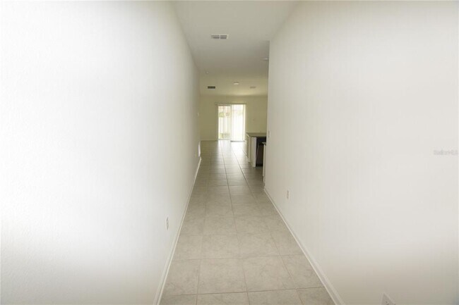 Building Photo - 1359 Lassen St