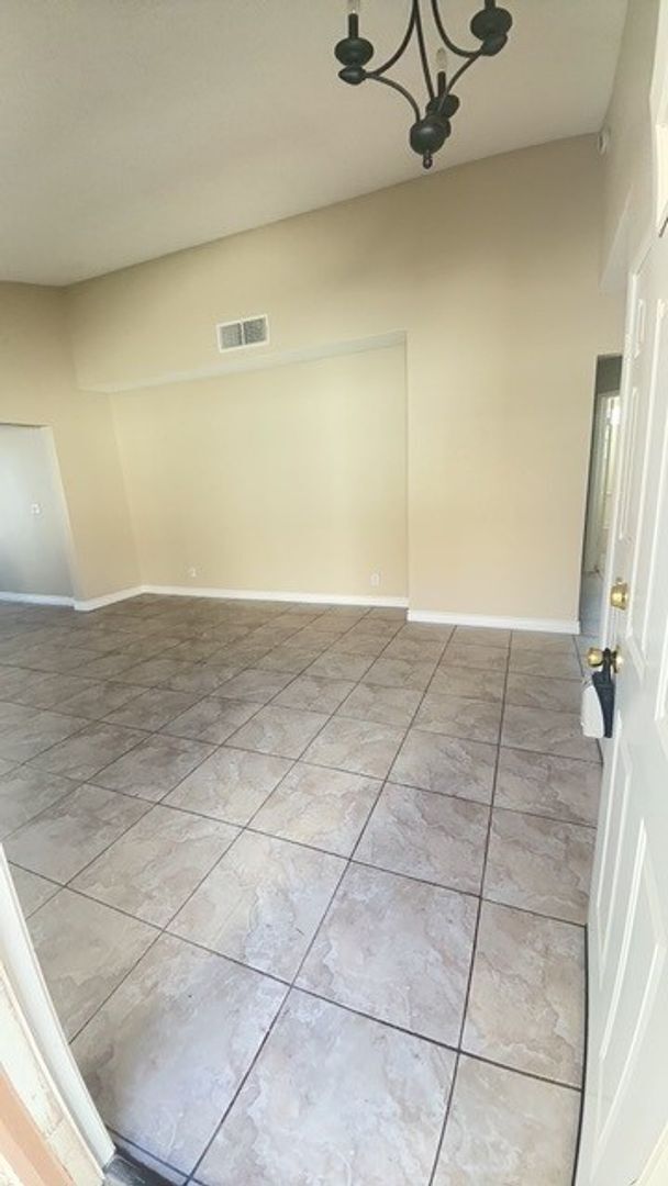 Building Photo - Rancho Las Palmas