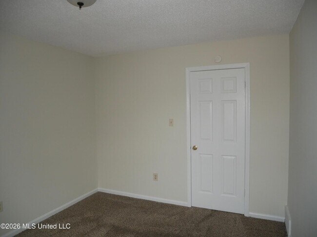 Building Photo - 8061 Martha Ann Ln