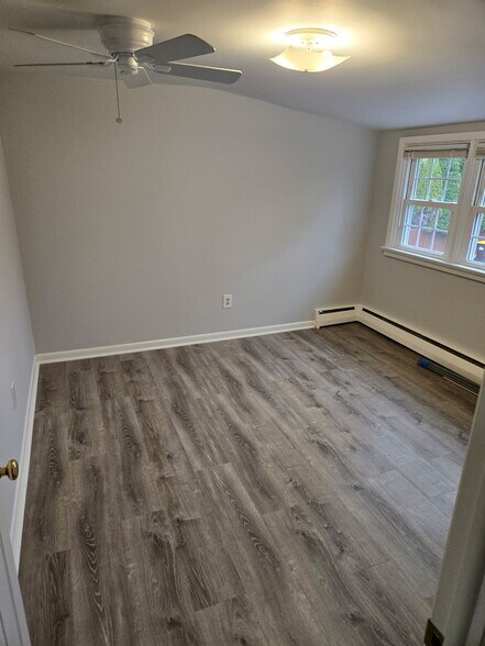 Bedroom - 3929 Township Line Rd