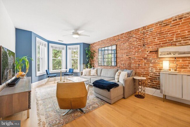 Building Photo - 2025 13th St NW