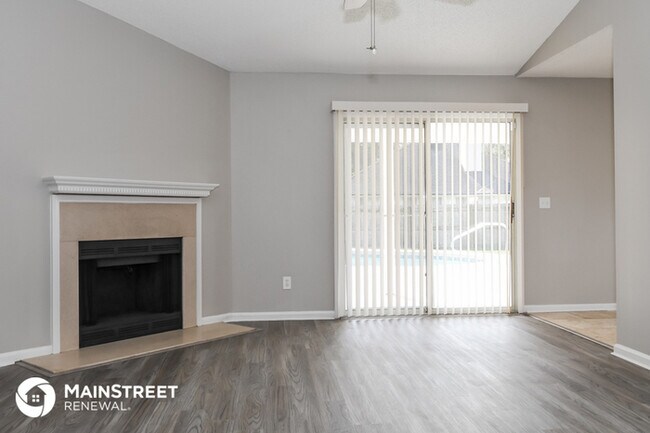 Building Photo - 611 Hibernia Oaks Dr