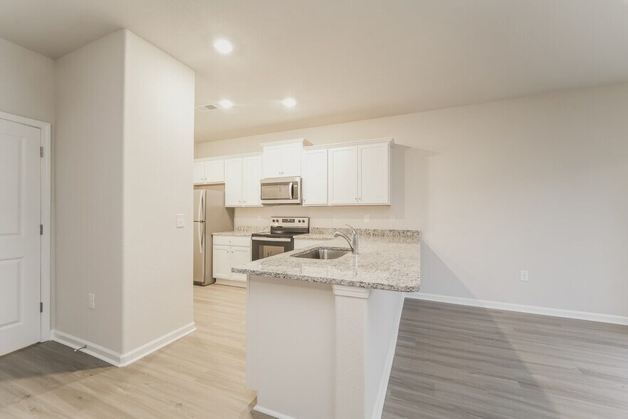 Building Photo - 8050 Moose Crk Dr