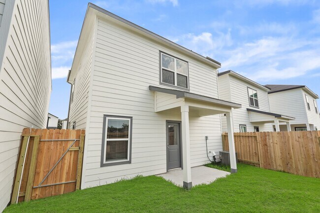 Building Photo - 1222 Hugh Lndg Rd