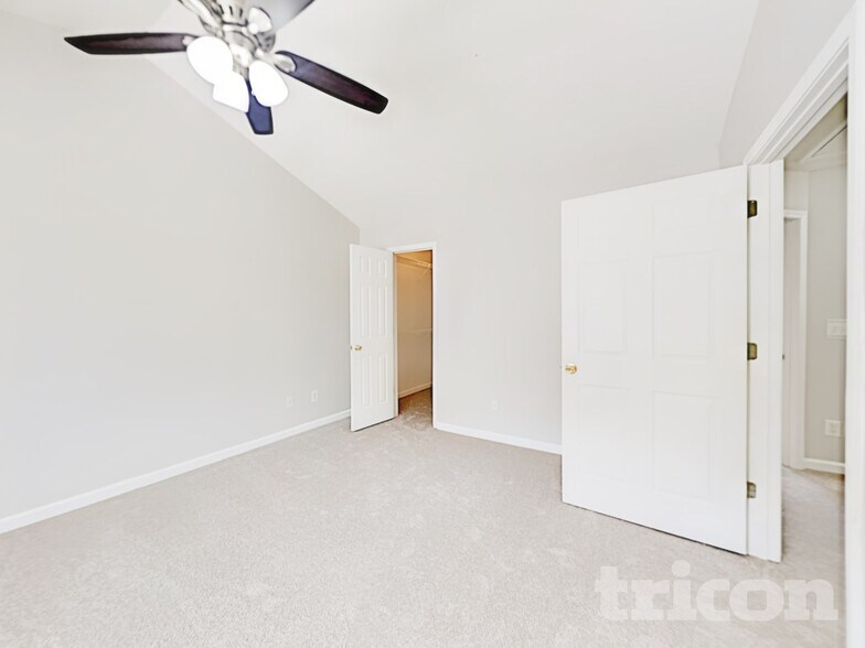 Building Photo - 128 Spring Walk Wy