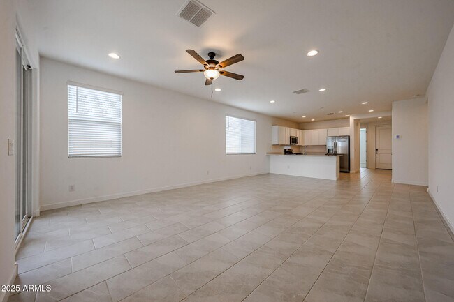 Building Photo - 17356 W Smoketree Dr